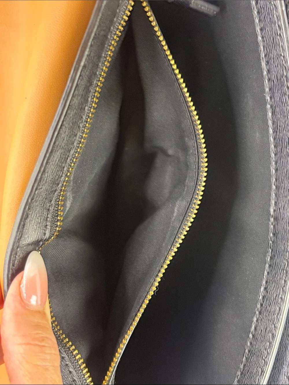 Tory Burch Black Leather Shoulder Bag with Gold Chain